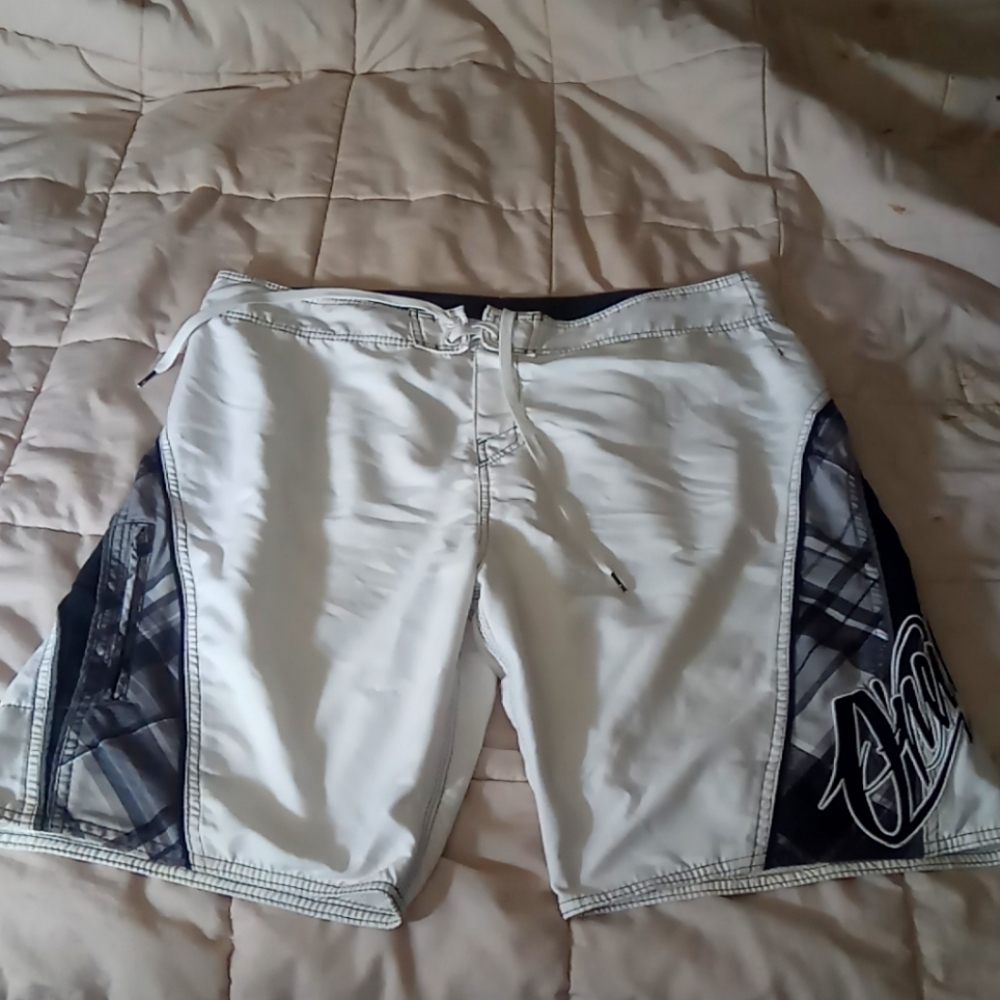 O'Neil men's board shorts